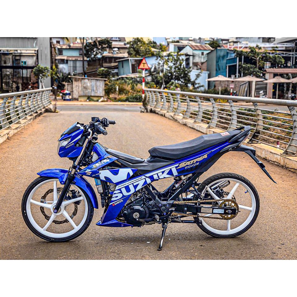 Tem rời Satria fi Movistar dán xe xanh
