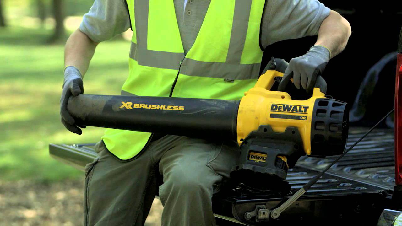 Máy thổi hơi 18V DeWALT DCM562N