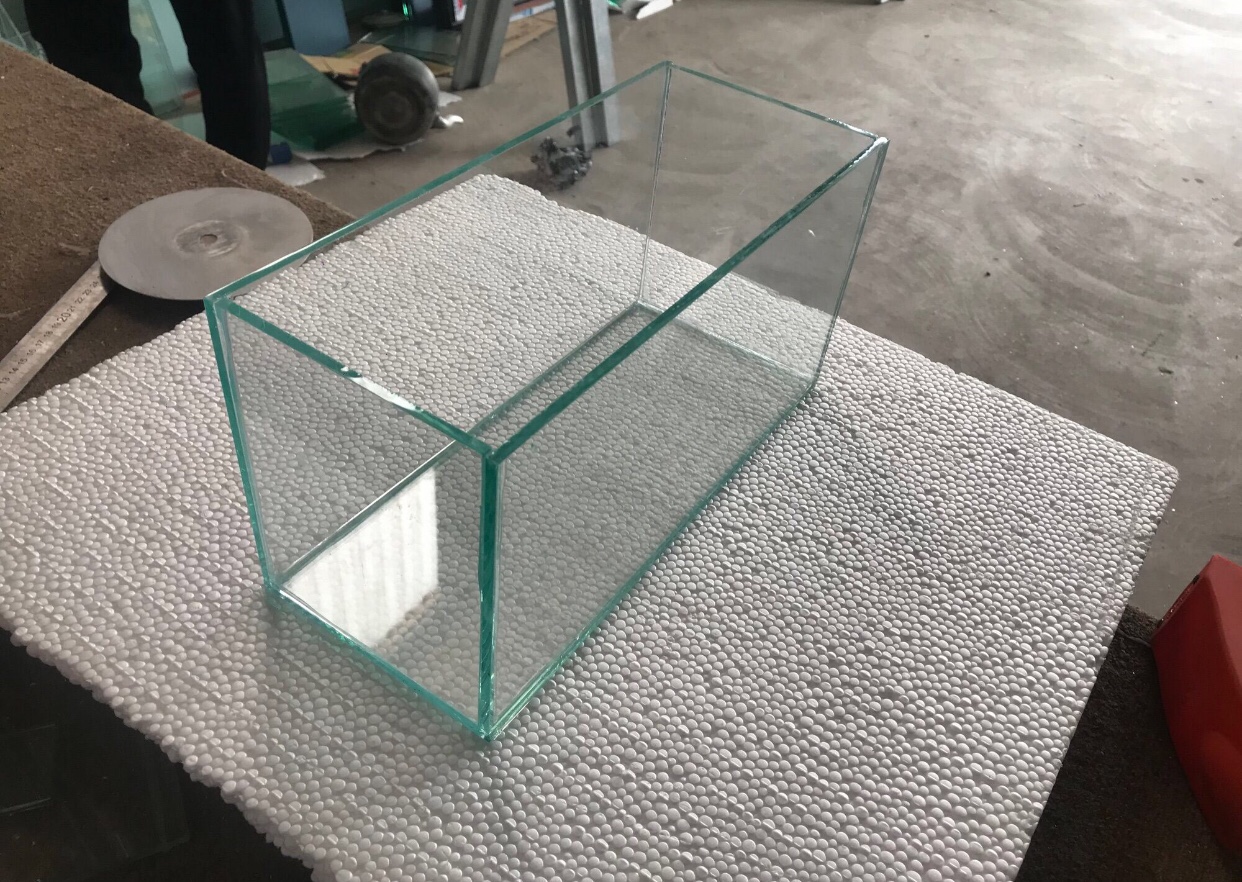 Bể cá mini 30x13x15cm