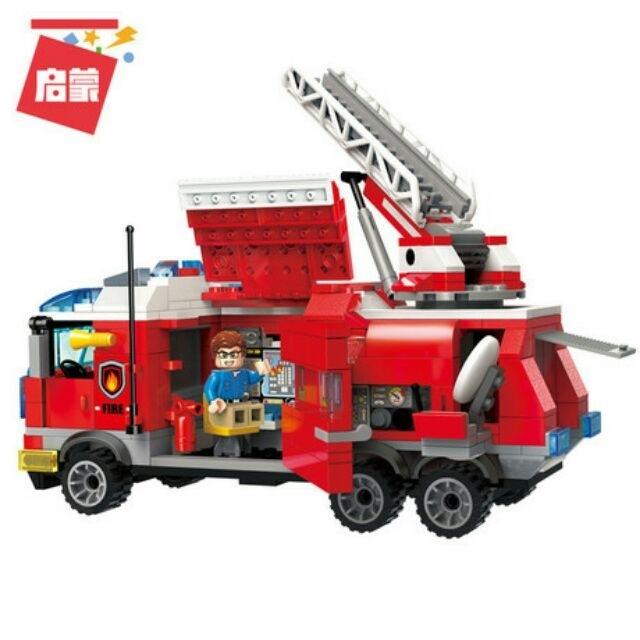 Bộ lego Enlighten 2807 mô hình lắp ráp xe cứu hỏa.