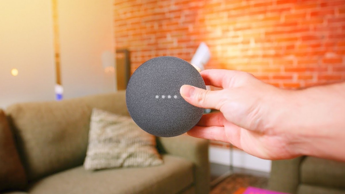 [Hoàn Tiền MAX] Loa thông minh Google Nest Mini (Google Home Mini thế hệ 2) Google Nest Mini smart speaker with Google Assisstant