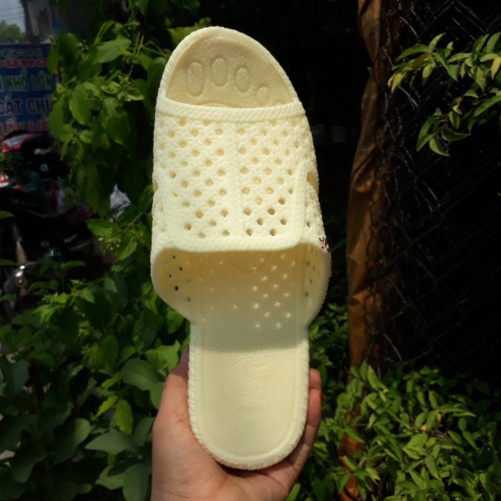 [Hcm]National Honeycomb Plastic Slippers, Guys, 3.5cm High, Good Type, Weighs 620g