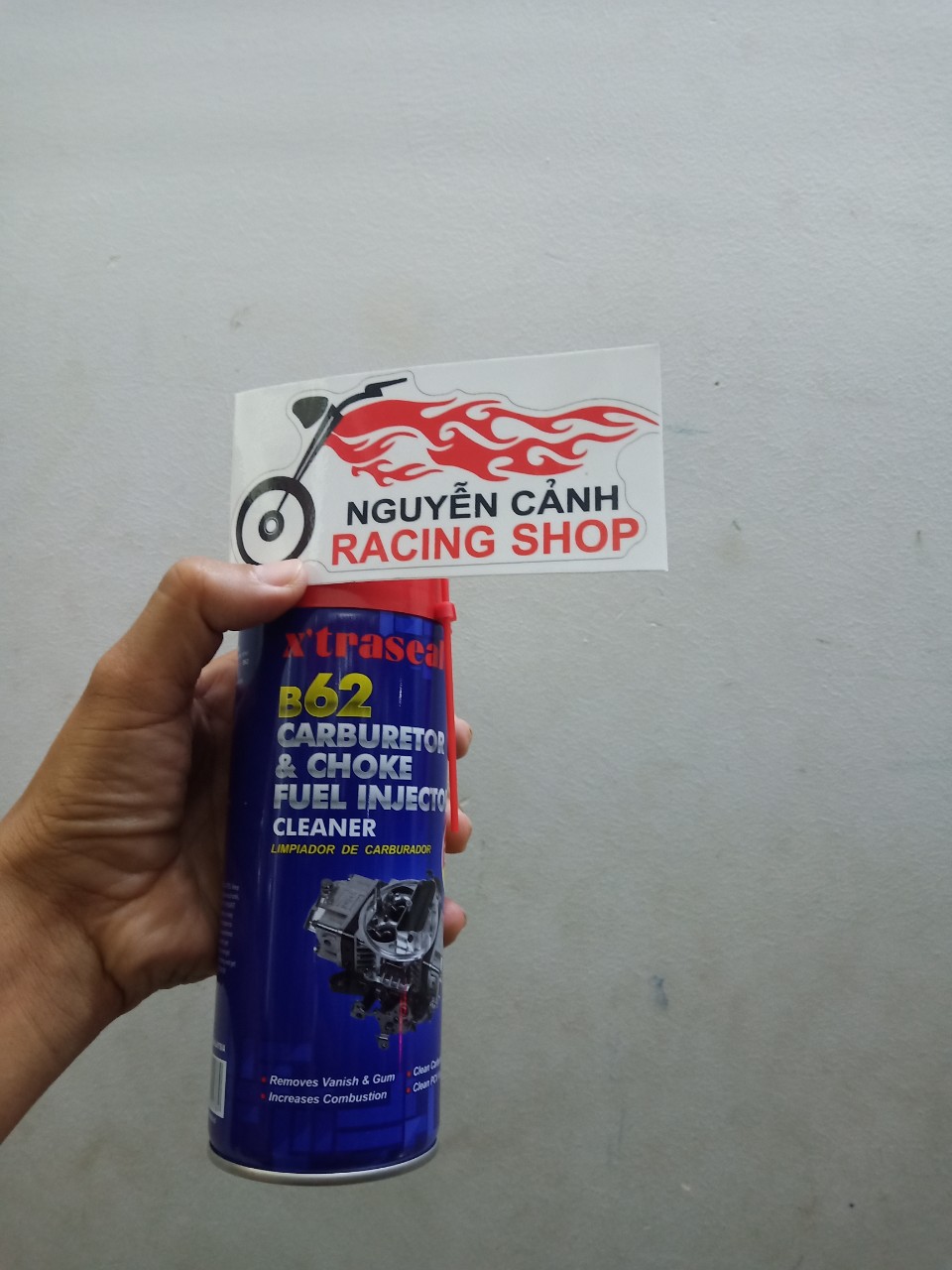 Chai B62 rửa bình xăng con xe máycực sạch