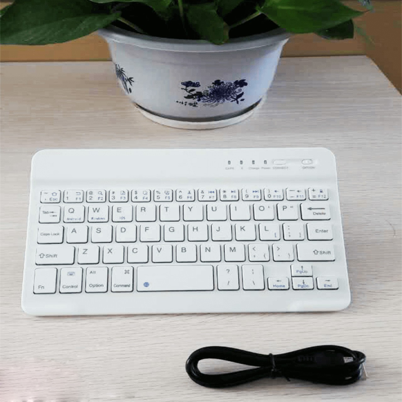 Bao Da + Bàn Phím cho IPHONE 4/5/6/7/8 Hệ Điều Hành IOS Từ 4 đến 6.5 Inch
