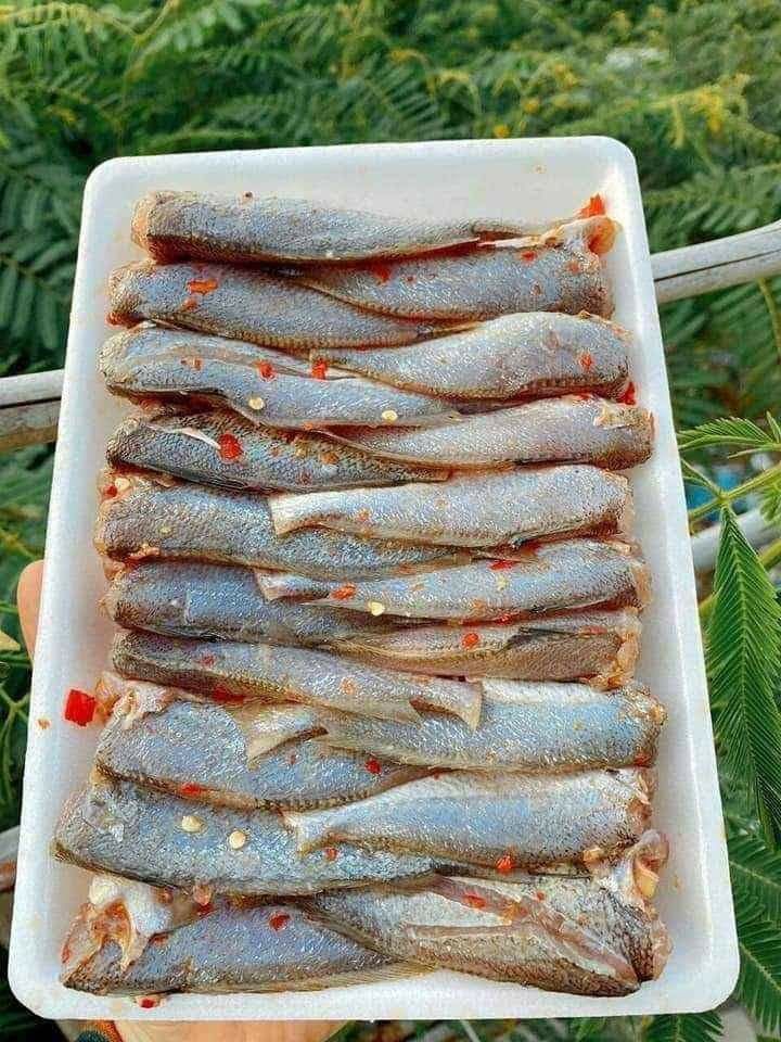 khô cá đù 3 nắng 500g (75.000₫).