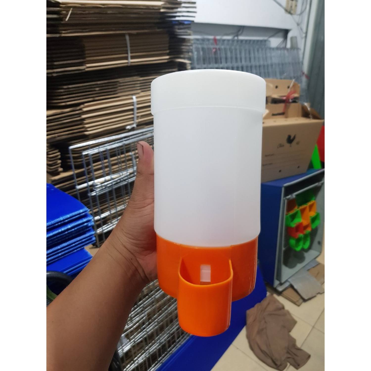 Bình nước tự động gà con 1lít