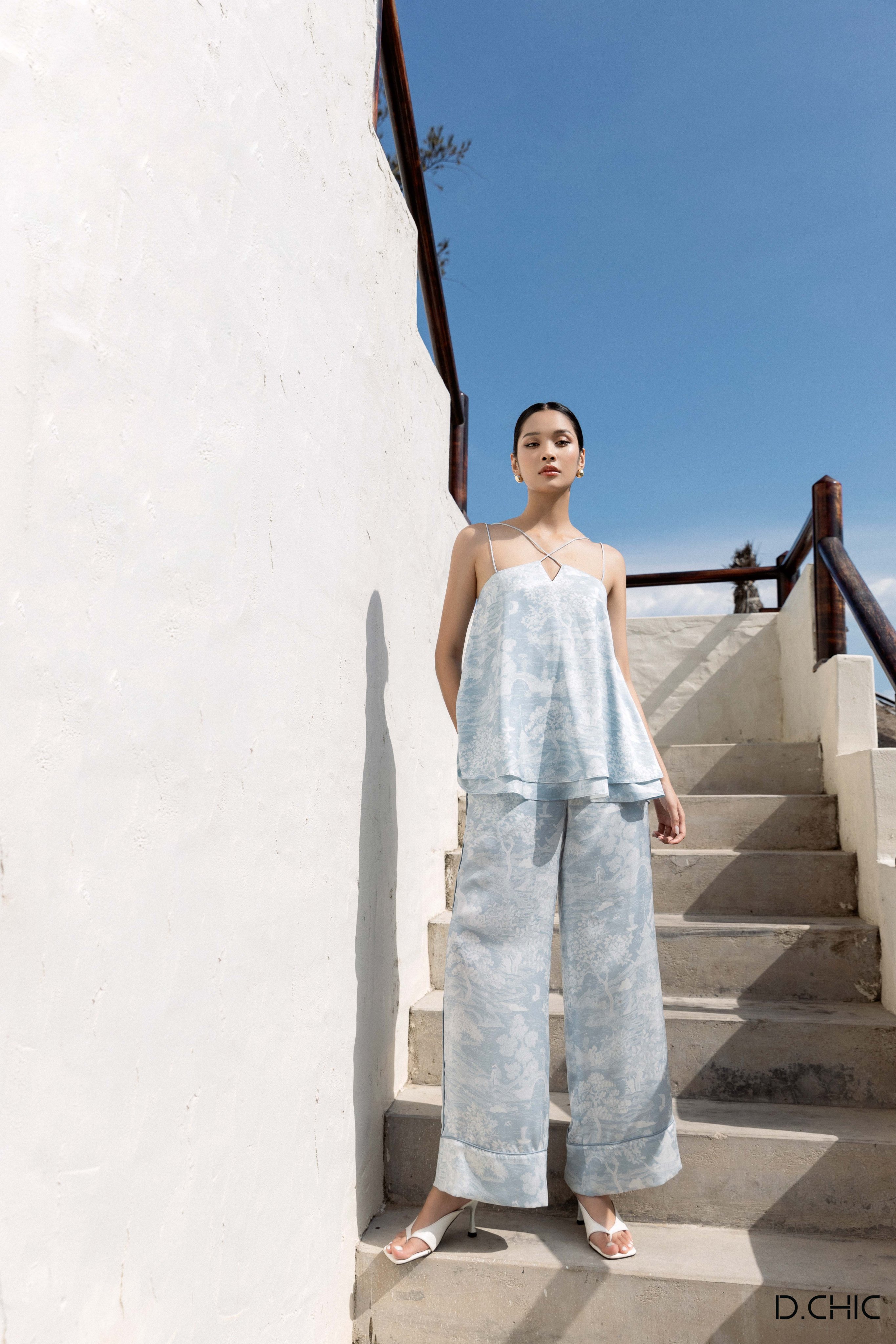 D.CHIC Quần dài suông phối viền MS: 482587