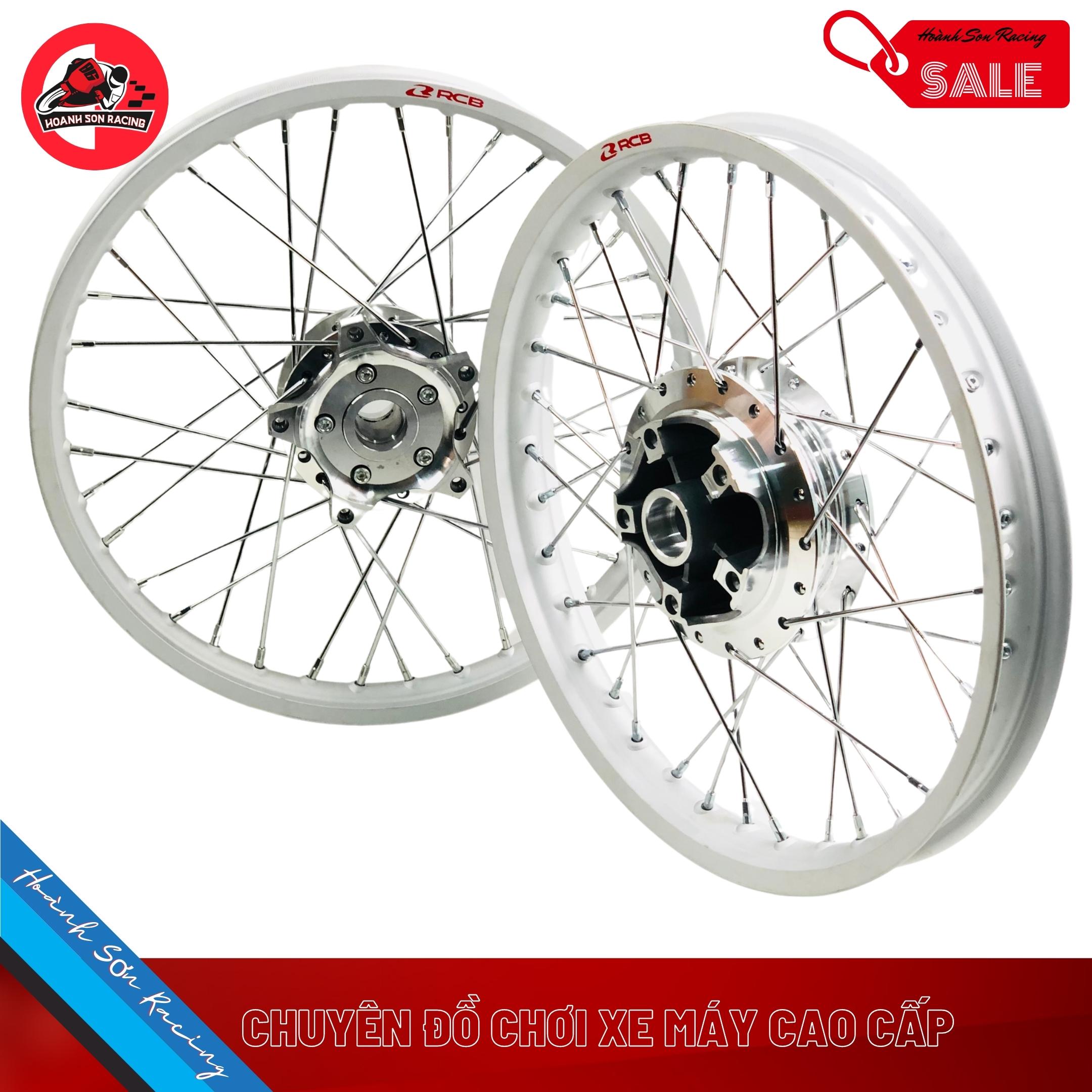 Bộ bánh căm xe máy cao cấp dòng nhập full set lắp ráp sẵn, hình chụp thực tế từ showroom của Hoành Sơn Racing, gắn cho các dòng xe phổ thông hiện nay