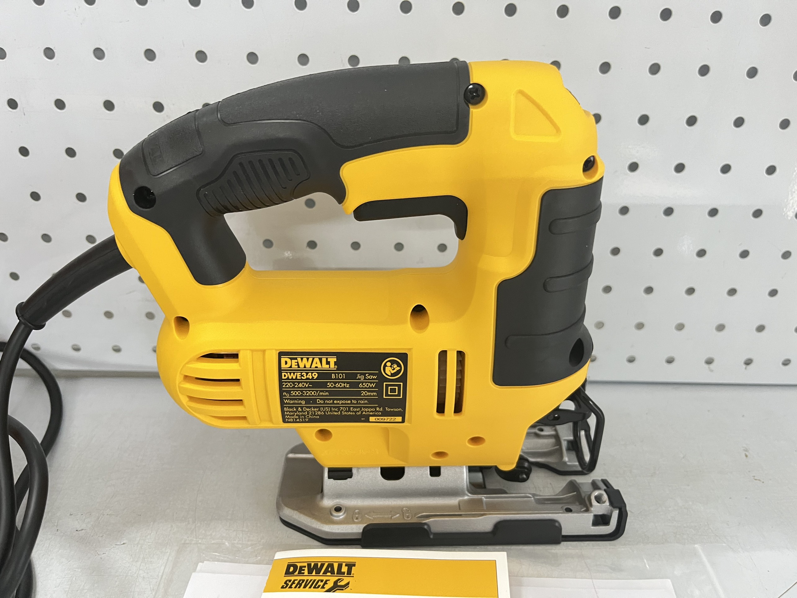 Máy cưa lọng Dewalt DWE349, cs 650W