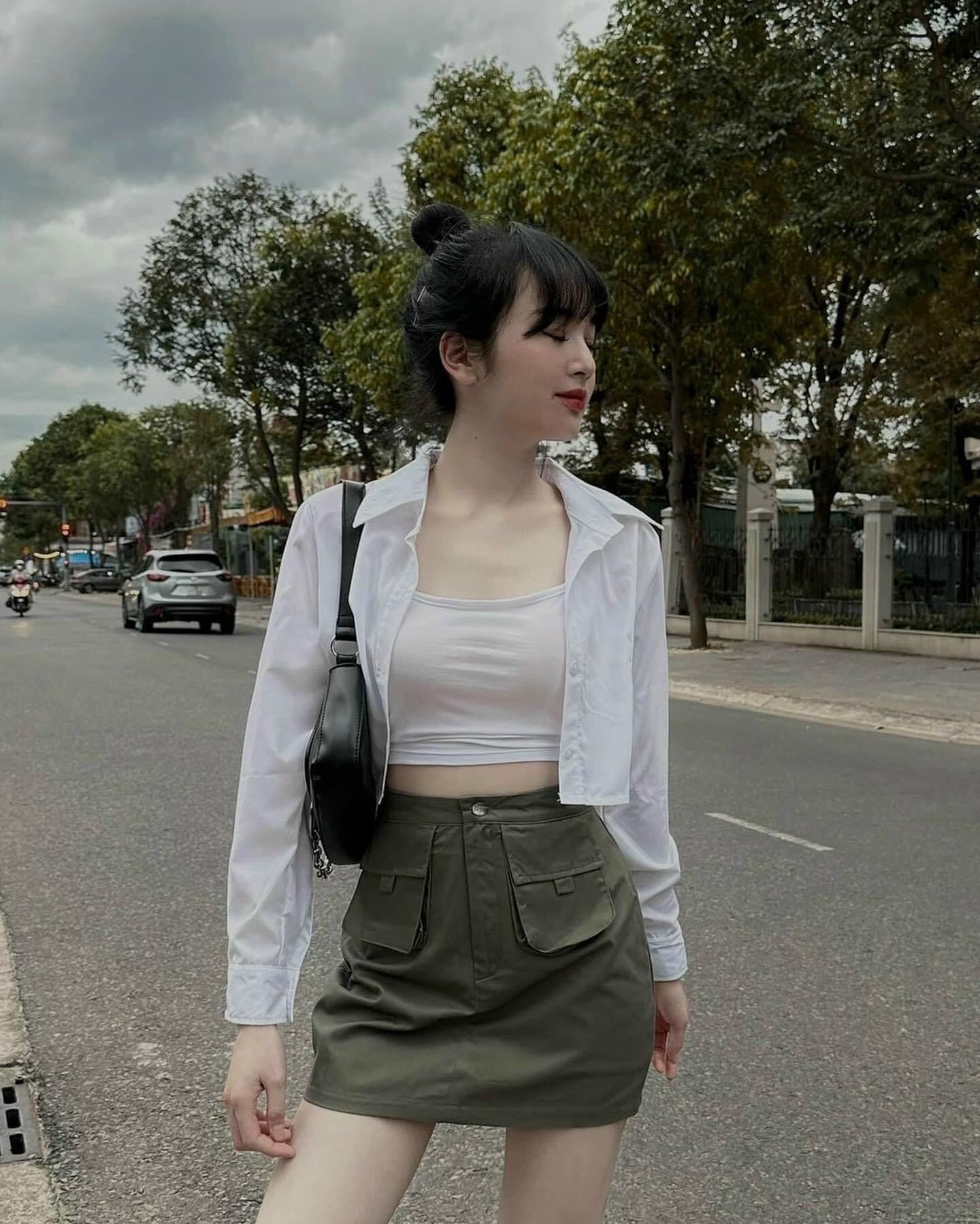 Set 2 món sơ mi croptop tay dài + 2 dây