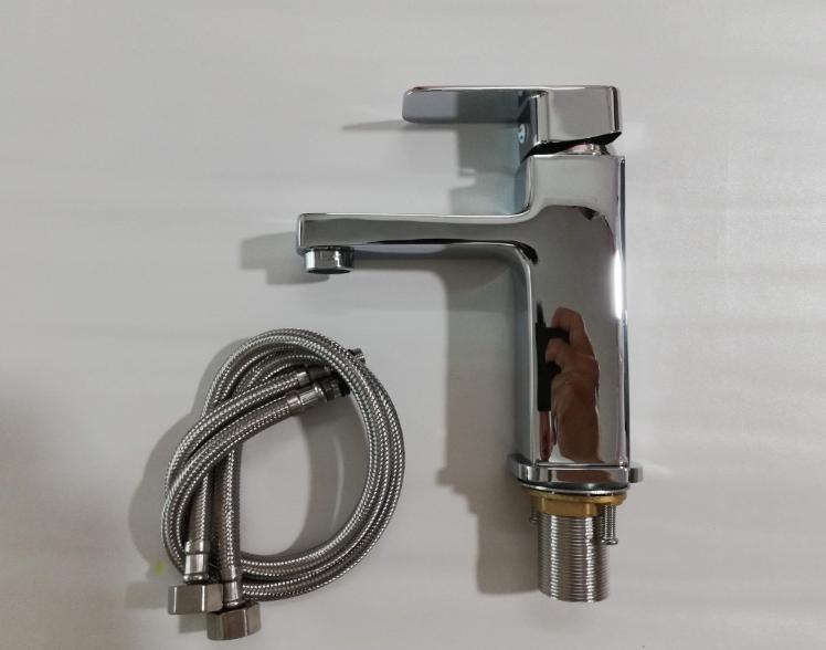vòi lavabo nóng lạnh Toto
