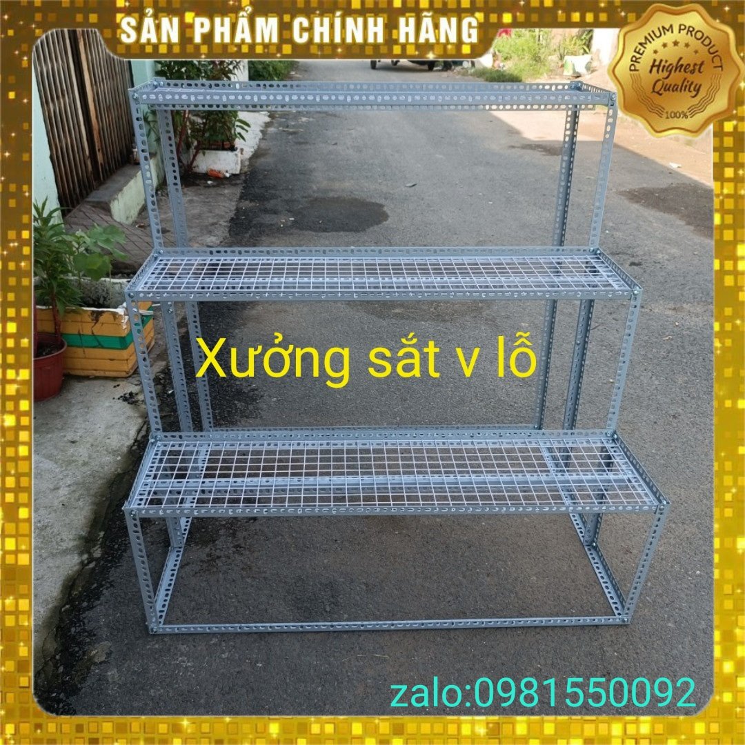 Kệ sắt v lỗ bậc thang 3 bậc có bánh xe khung sắt v3x3cm,dài-cao nhiều kích thước
