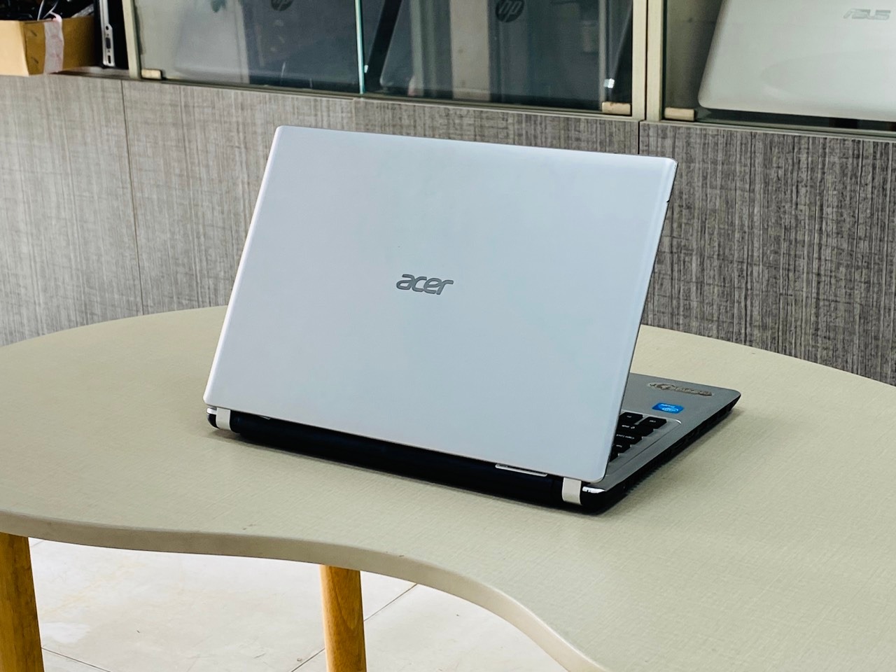 Acer aspire v5-431 intel celeron 1007u ram 4gb hdd 500gb 14inch giá rẻ