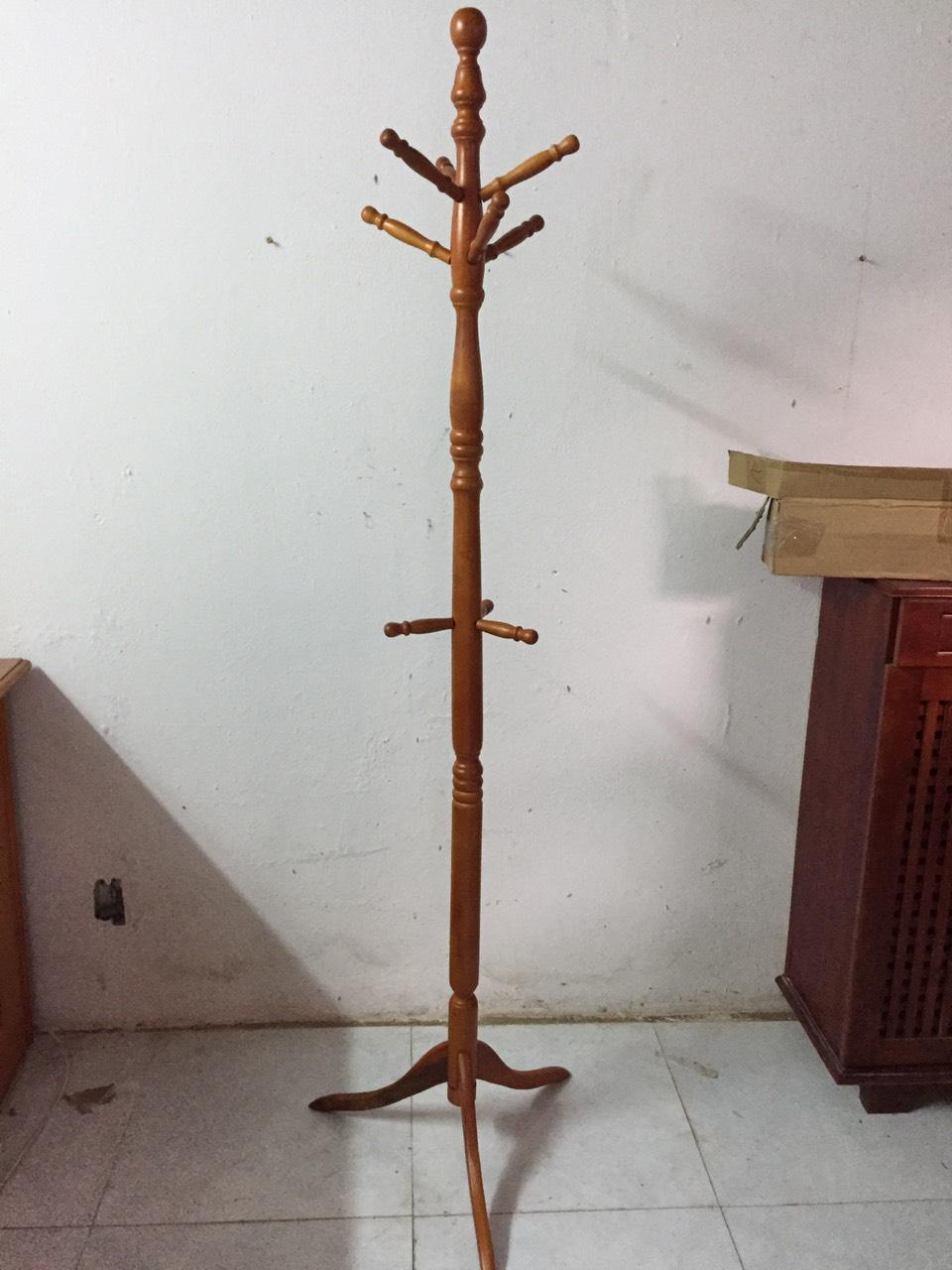cây móc áo gỗ
