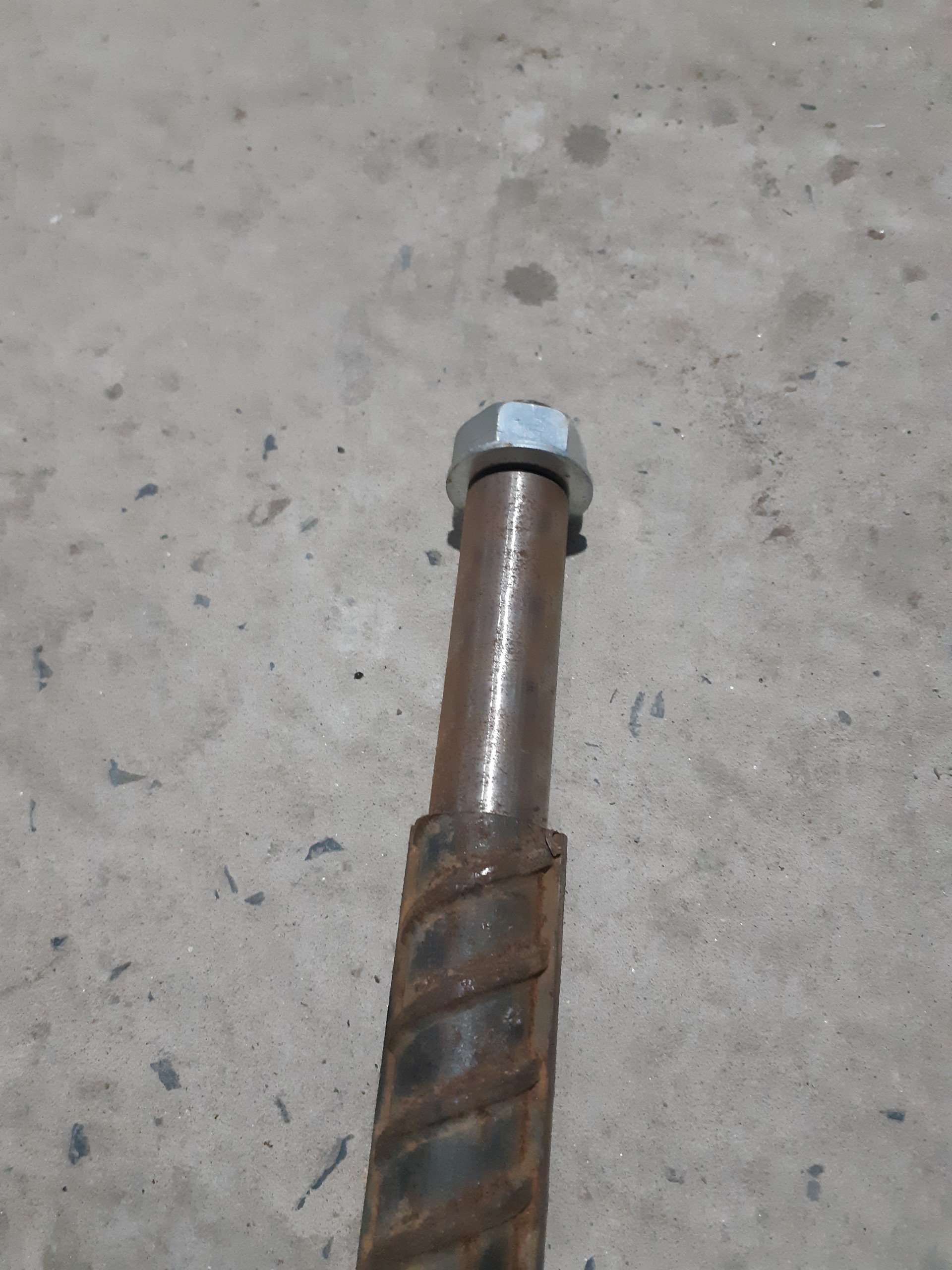 Cốt xe lôi thồ sắt gân phi 30, tiện cốt phi 25. 1m, 1,1m, 1,2m