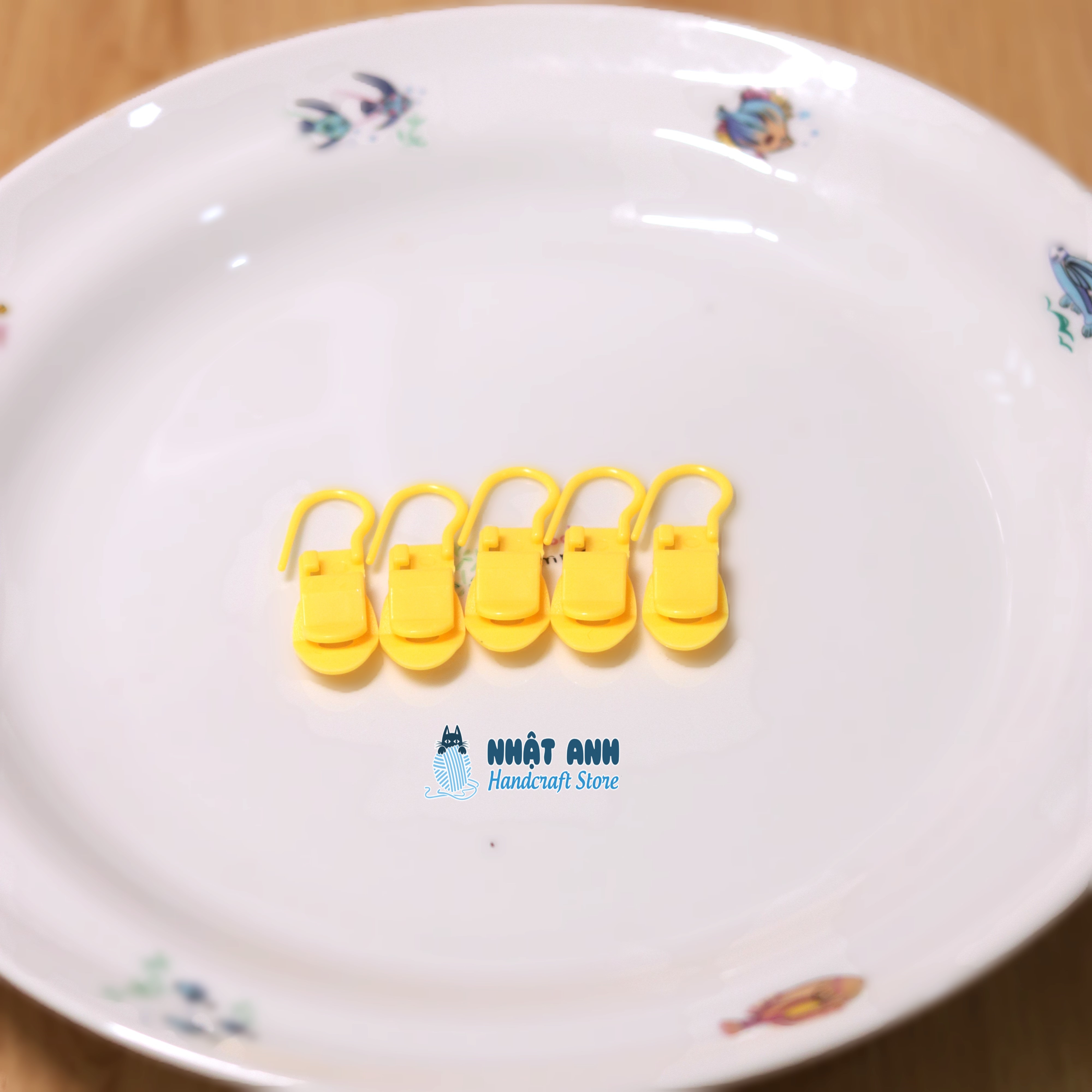 Móc đánh dấu len nhựa (set 6 cái)