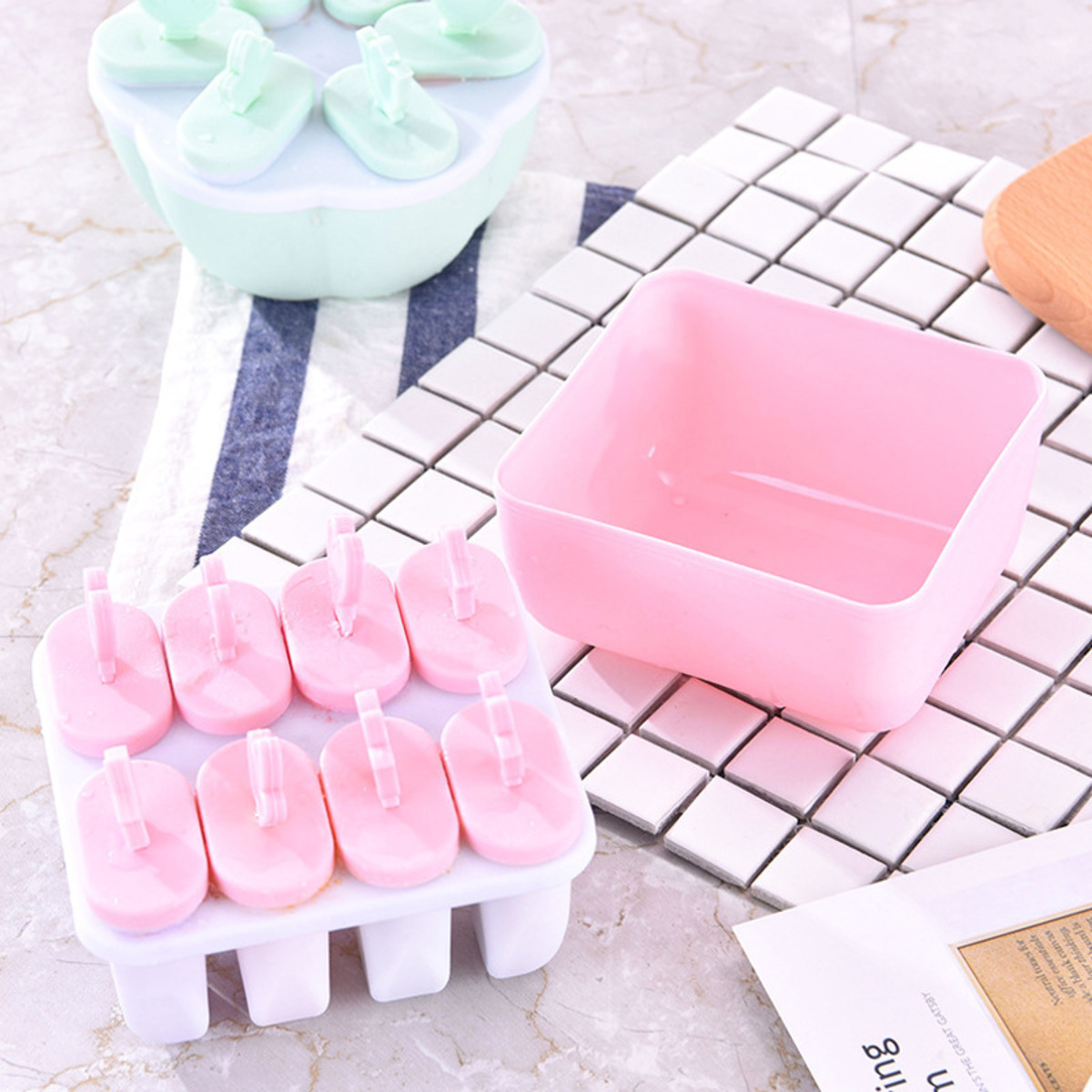 [HCM]Khuôn Làm Kem Que 8 Ngăn mẫu mới