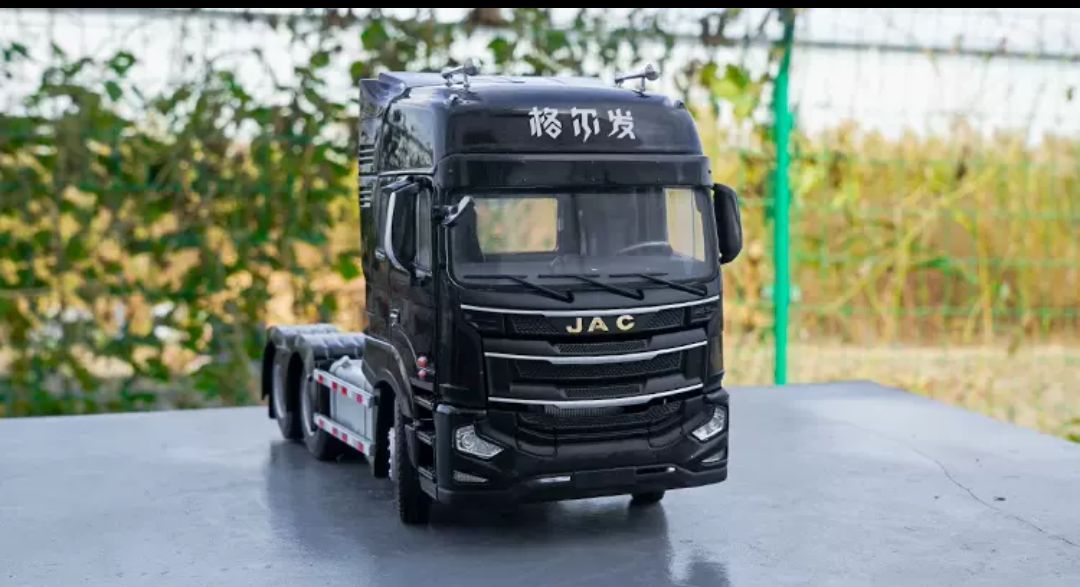 Xe mô hình đầu kéo container JAC A5 hợp kim 1:24