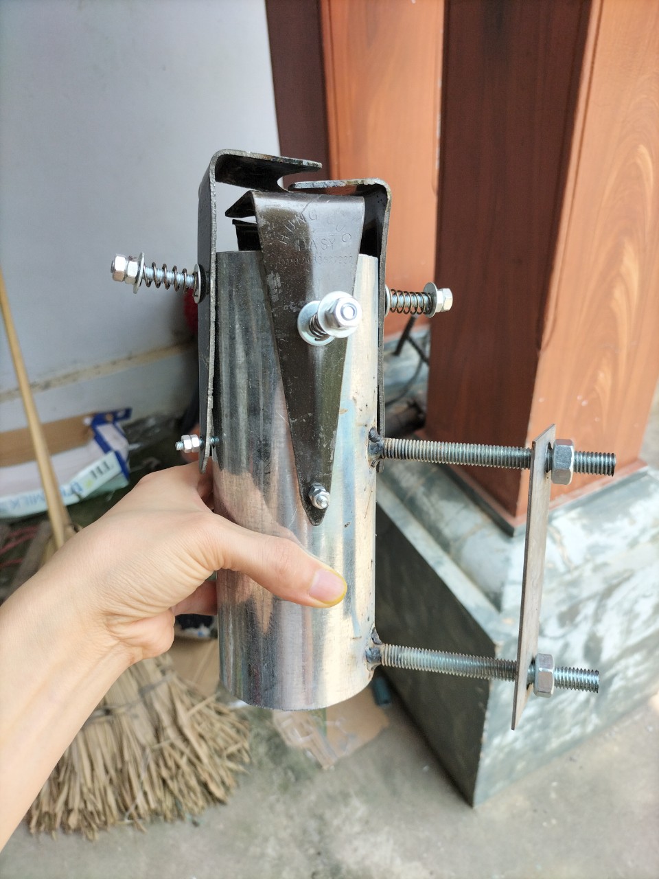 Ống cạo vỏ mía 4 lưỡi