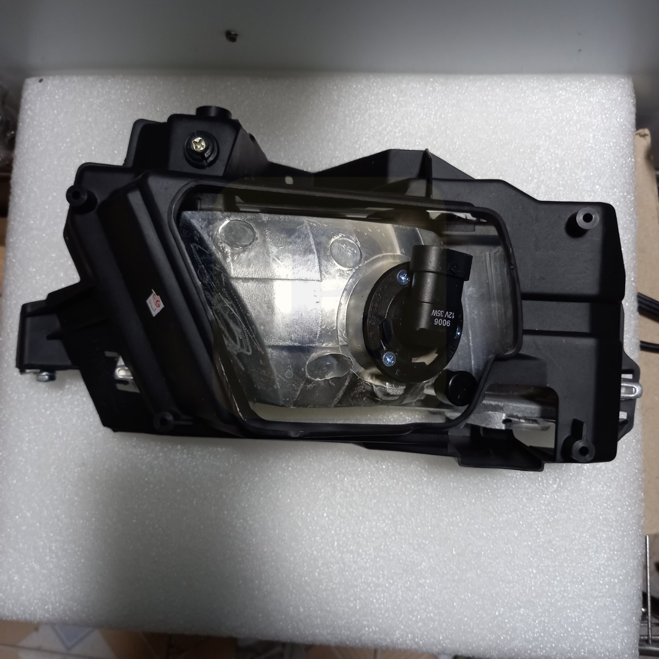 ĐÈN GẦM TOYOTA INNOVA 06-08