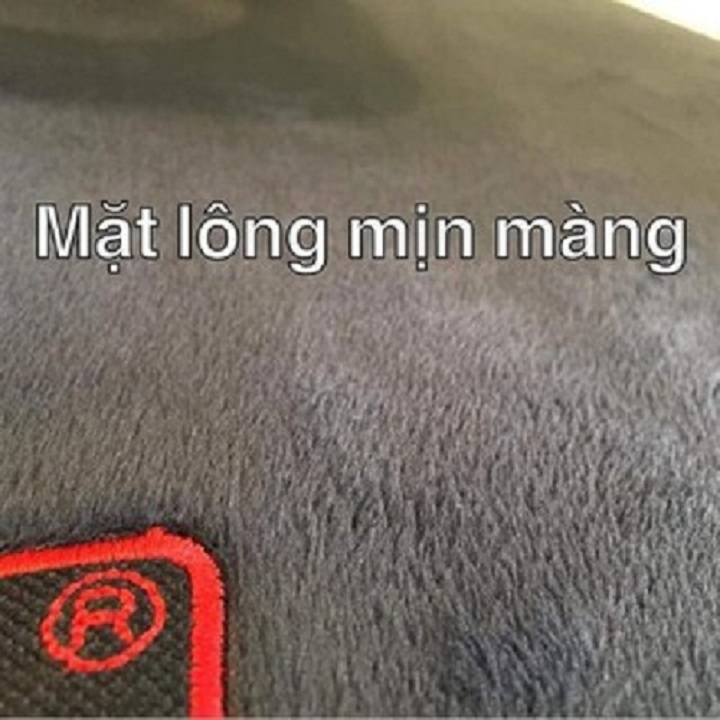 Thảm taplo lông cừu đế cao su chống trượt xe Kia Cerato 2019-2020