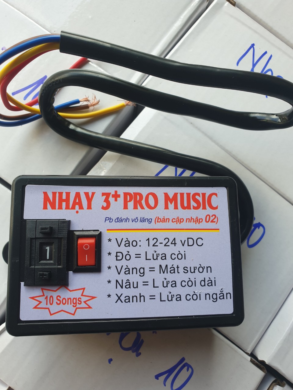 Nhại còi 3+ pro music 10 tiếng gắn còi hơi-còi điện oto