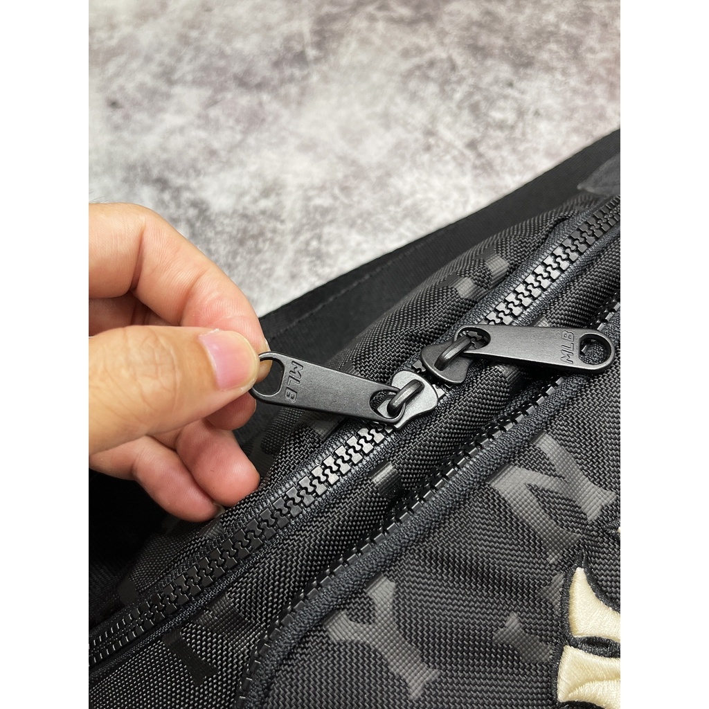 Túi Bao tử MLB NY MONOGRAM WAIST BAG BLACK B438