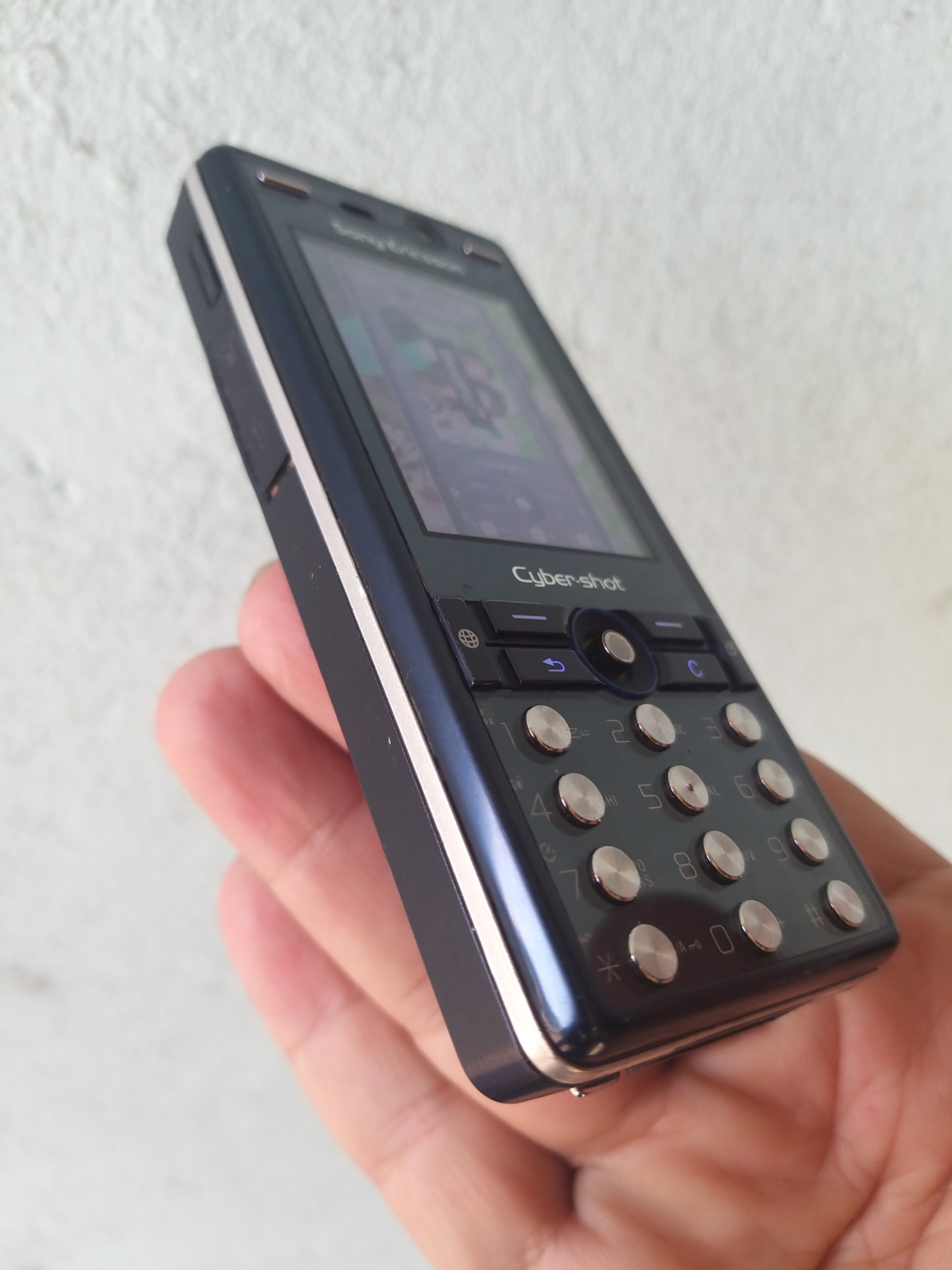 điện thoại Sony Ericsson K810i