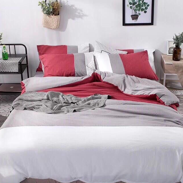Bộ chăn ga gối đũi nhập phối màu đỏ đô.