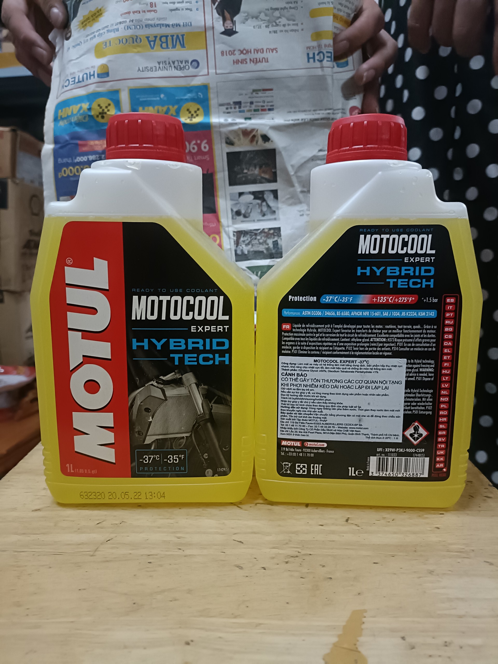 Nước làm mát MOTUL ( vàng + đỏ ) 1l