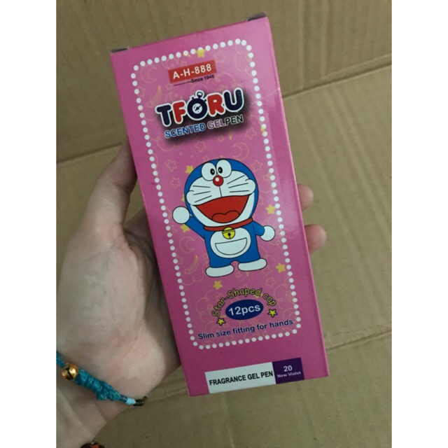 HỘP 12 BÚT NHO THƠM DOREMON