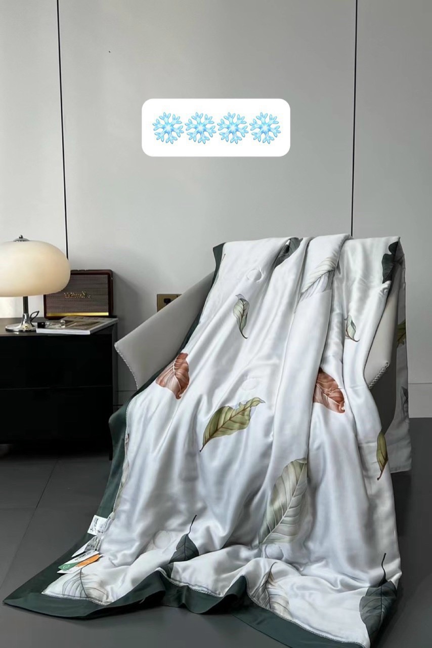 High-Quality 60S Tencel Silk Summer Blanket