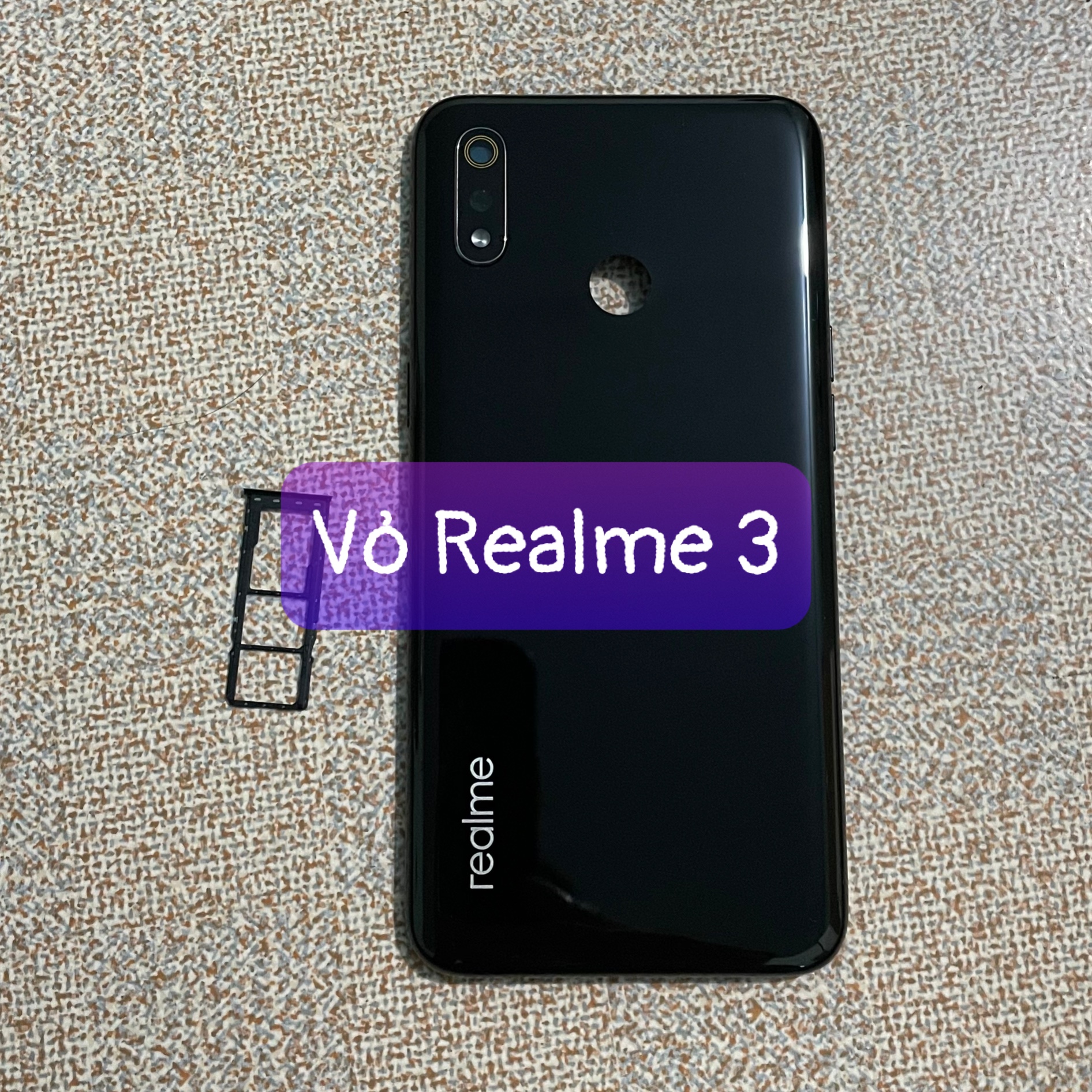 lưng vỏ Realme 3 ,kèm khay sim,phím,kính camera