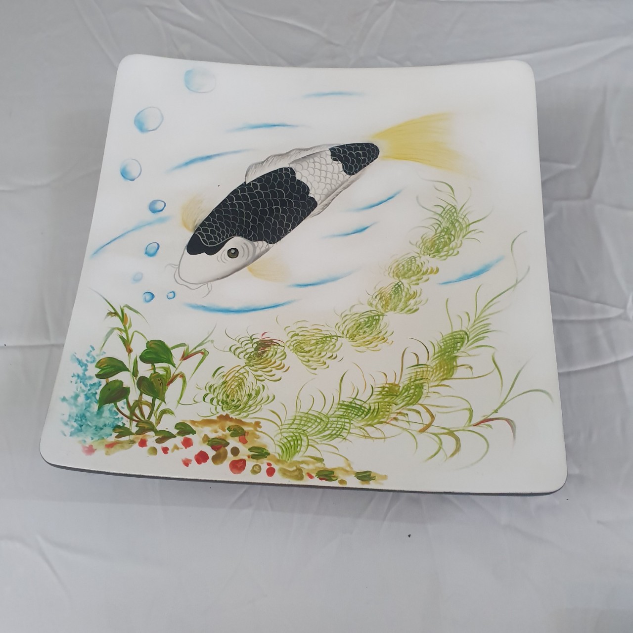 Dĩa vuông sơn mài cao cấp Thanh Bình Lê họa tiết cá chép 27x27x4 cm