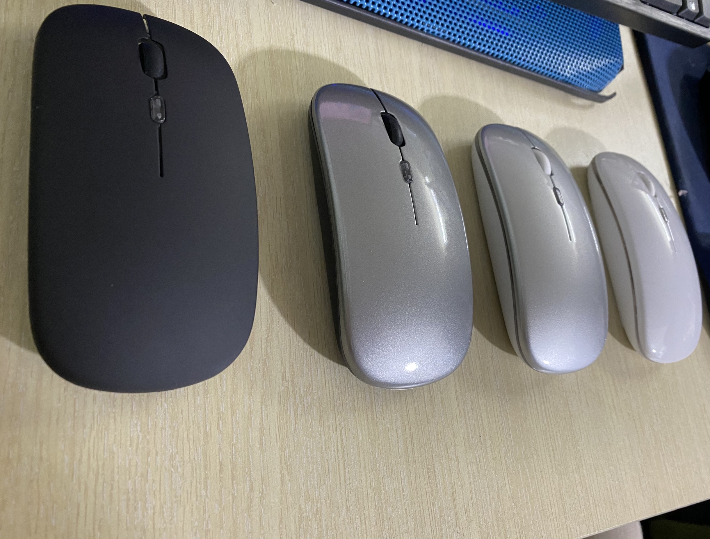 Chuột Không Dây Pin Sạc , Wireless và Bluetooth