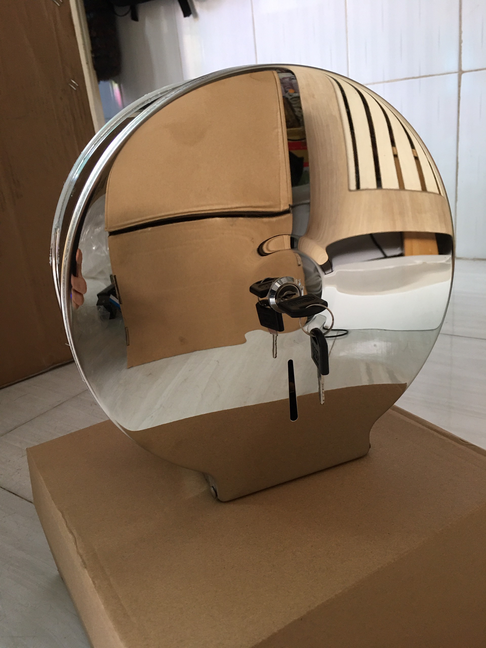 Hộp đựng giấy inox cuộn lớn