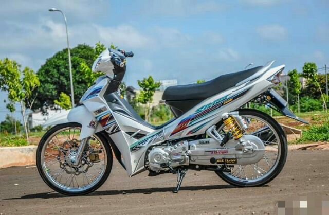 FREE SHIP - [ QUÍ KHÁCH VUI LÒNG MANG TEM RA TIỆM CHO THỢ DÁN] TEM RỜI Sirius tam giác SR dán xe trắng