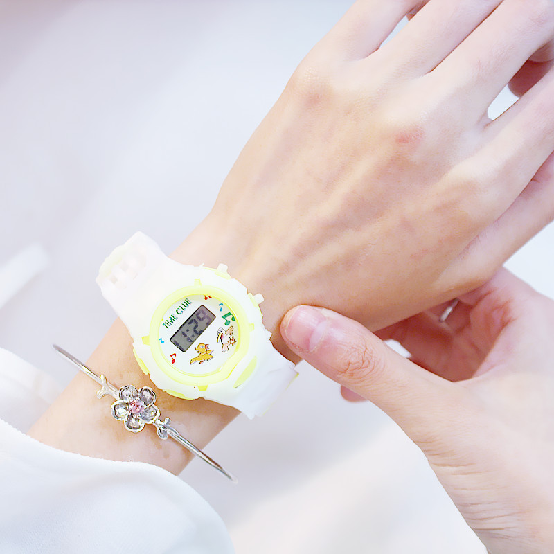 Nơi bán Đồng hồ điện tử cho trẻ em Candycat dây cao su