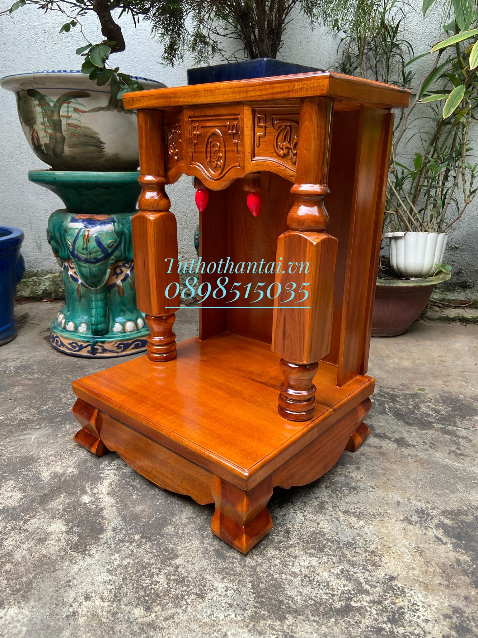 Bàn thờ thần tài cột vuông 40 X 60cm