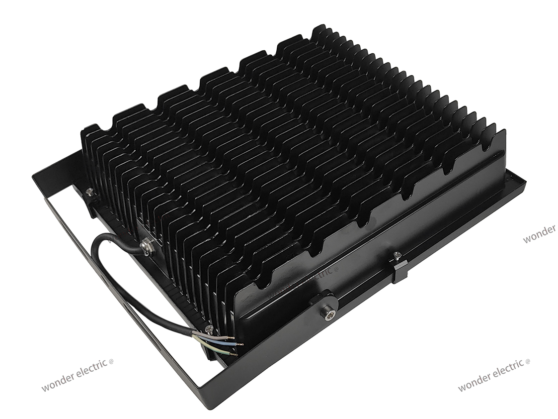Đèn Pha LED 200W Siêu dày ánh sáng trắng
