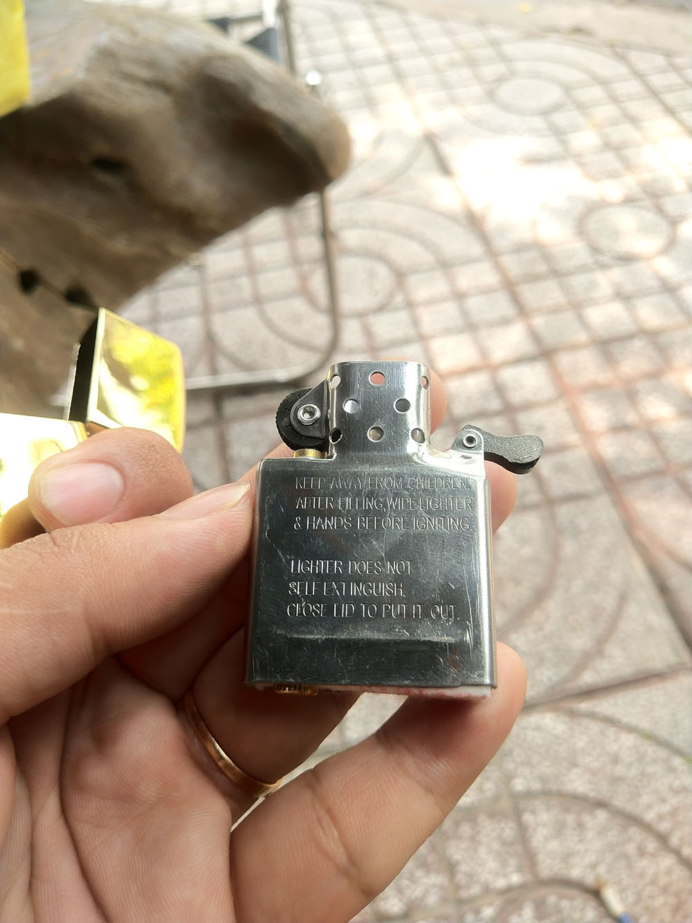 [HCM]Bật Lửa Zippo USA Khắc Logo Hero - Tặng Xăng Đá