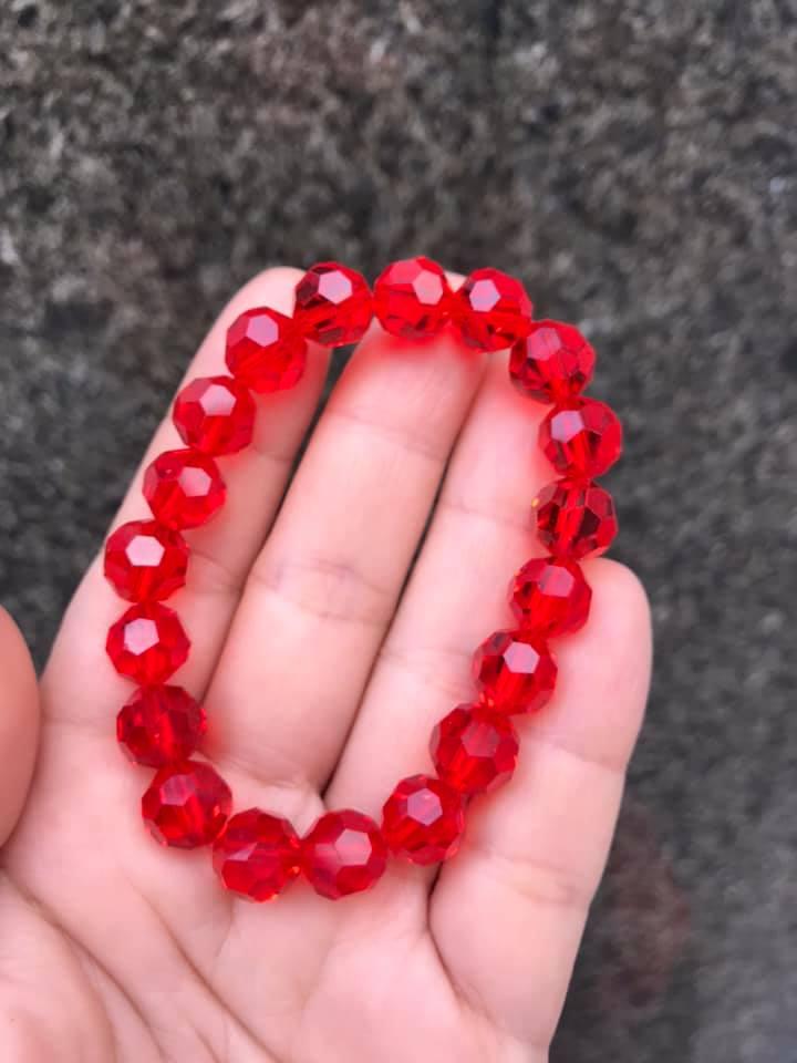[HCM]VÒNG  PHA LÊ ĐỎ CẮT GIÁC HẠT 10LY