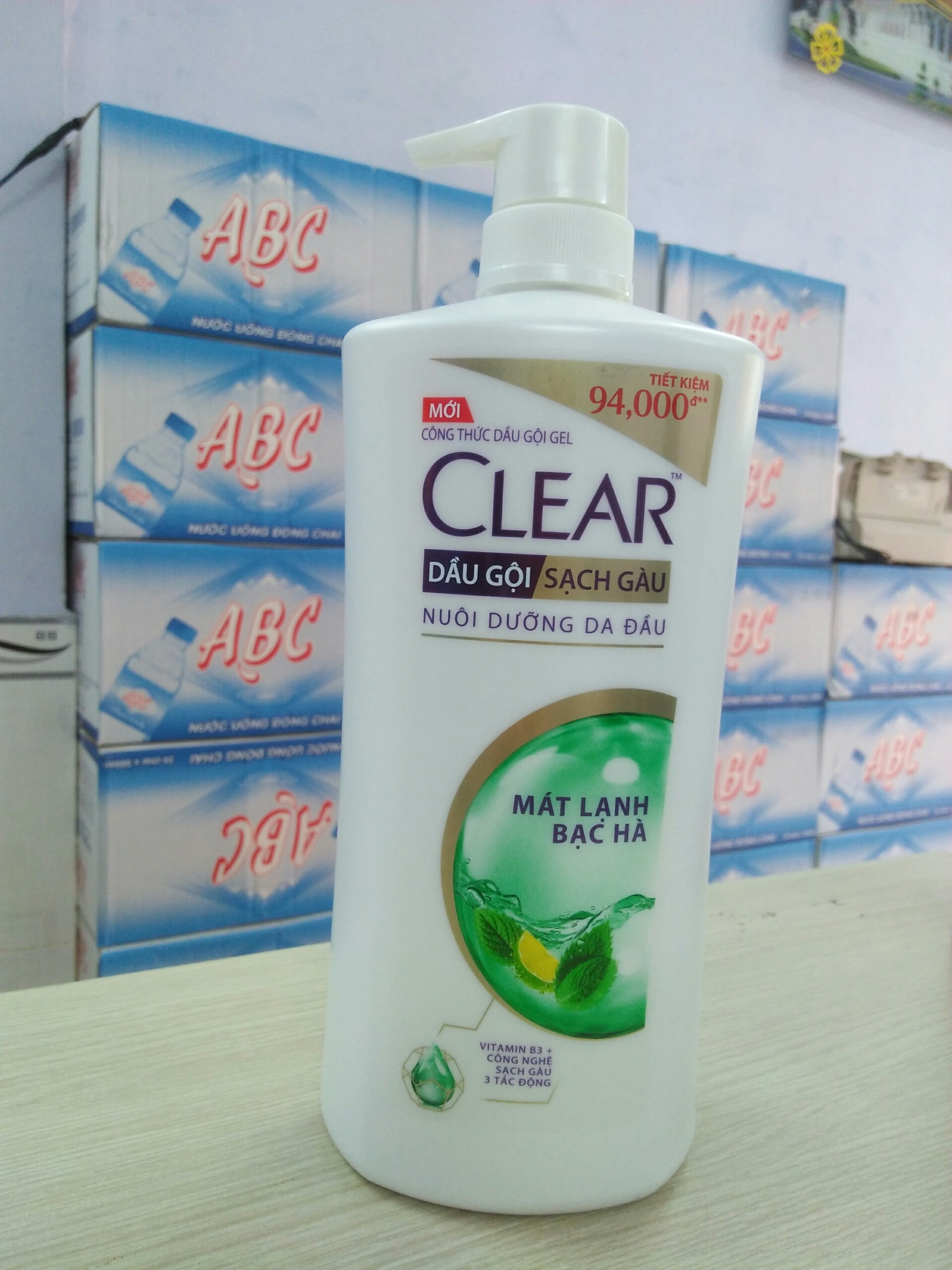 Dầu Gội Sạch Gàu CLEAR Mát Lạnh Bạc Hà (900g)