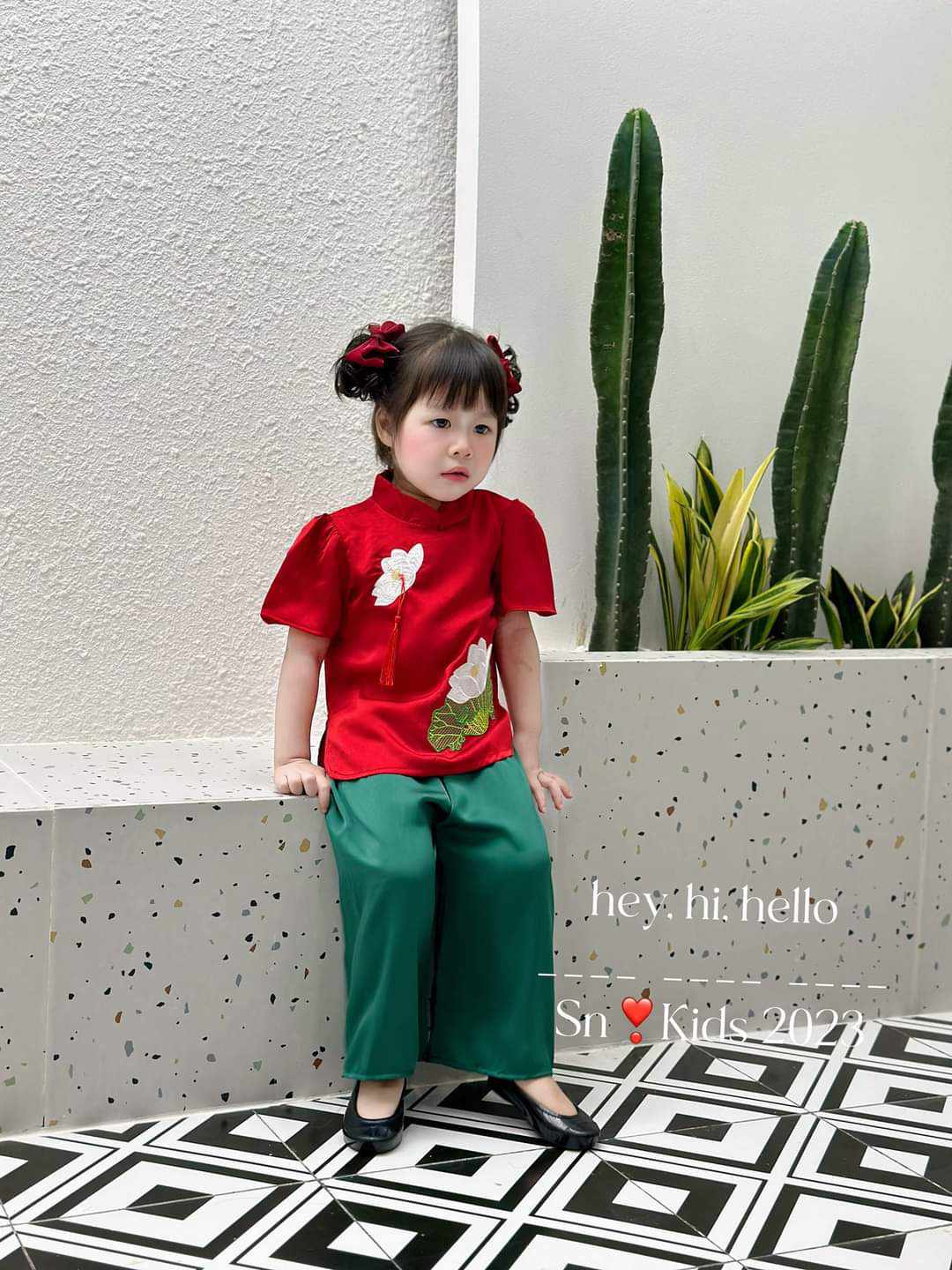 Lotus Three-Piece Set for Babies 10-30kg