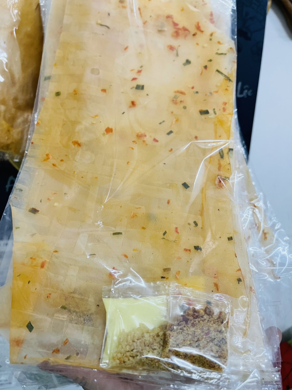 1 xâu bánh tráng cuốn bơ 10 bịch