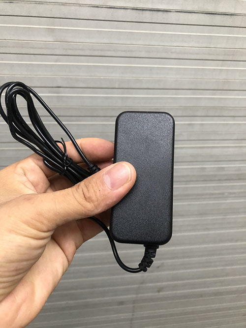 Adapter nguồn màn hình máy tính LG 19V 0.84A