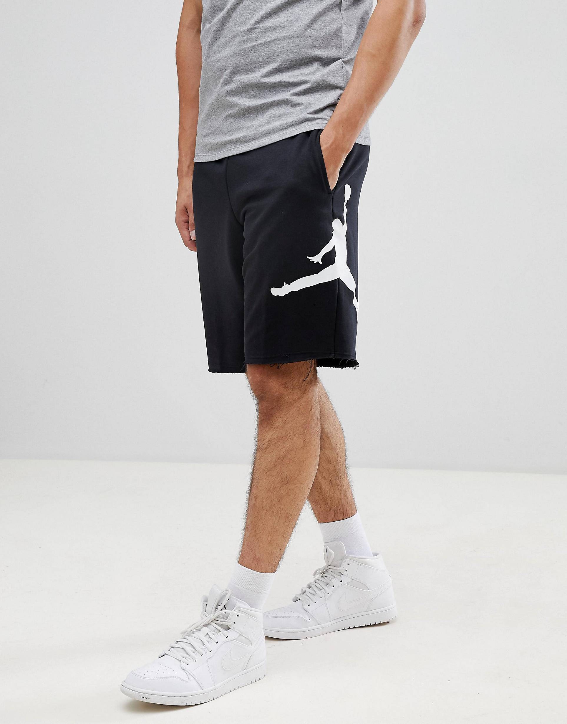 Quần Short Nam Nỉ Da Cá 100% Cotton Thấm Hút Mồ Hôi Kiểu Dáng Thời Trang Năng Động Cá Tính Túi Có Khoá Zip Logo Jordan In Nhiệt Bên Hông 269Store.com