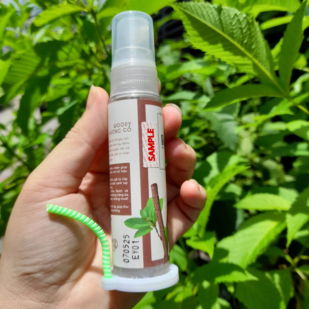 Xịt khử mùi hương nước hoa Refre 30ml