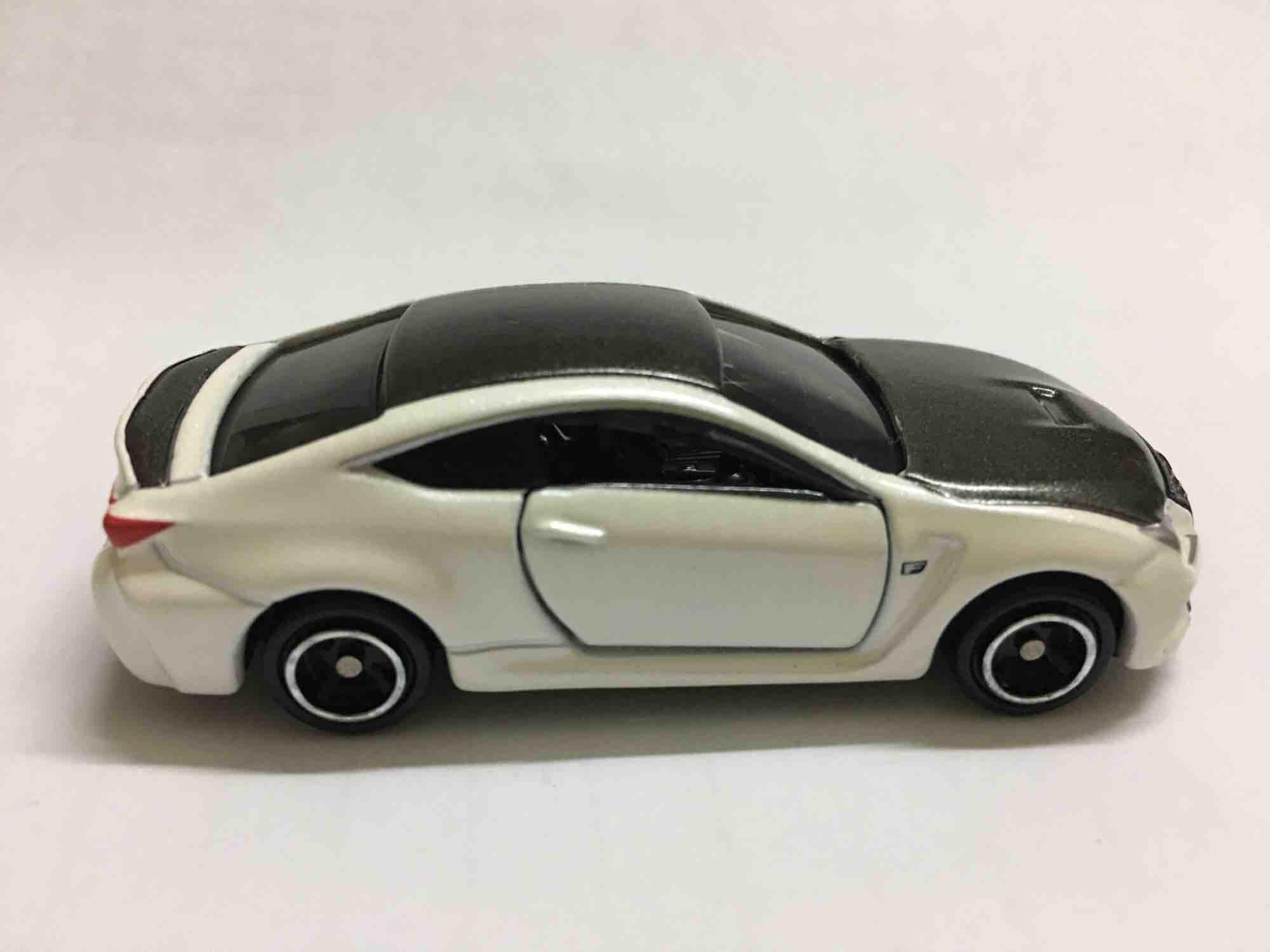 Xe mô hình Tomica Lexus RC F