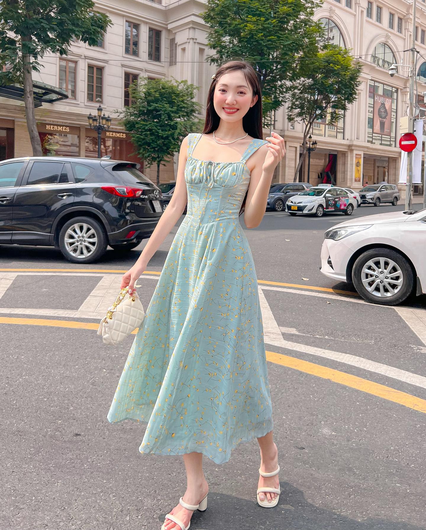 GOLA - Đầm EVELYN - đầm hoa midi croset
